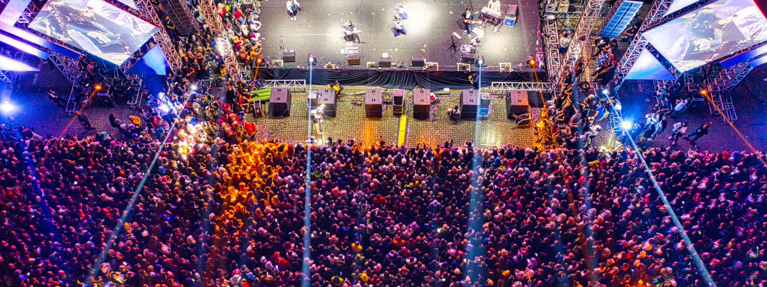 Financiële druk versus veiligheid: wanneer besparen een risico wordt in de evenementenbranche